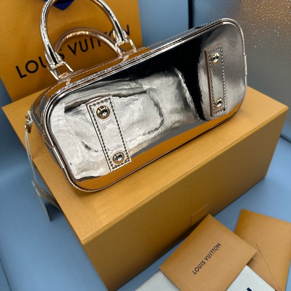Louis Vuitton Alma bb copper 2025 - Picture 11 of 16